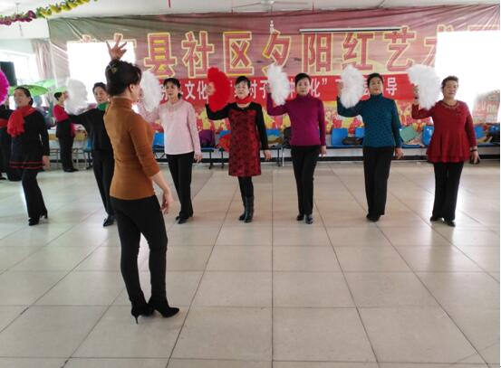 鸡东县文化馆开展"结对子、种文化"辅导活动