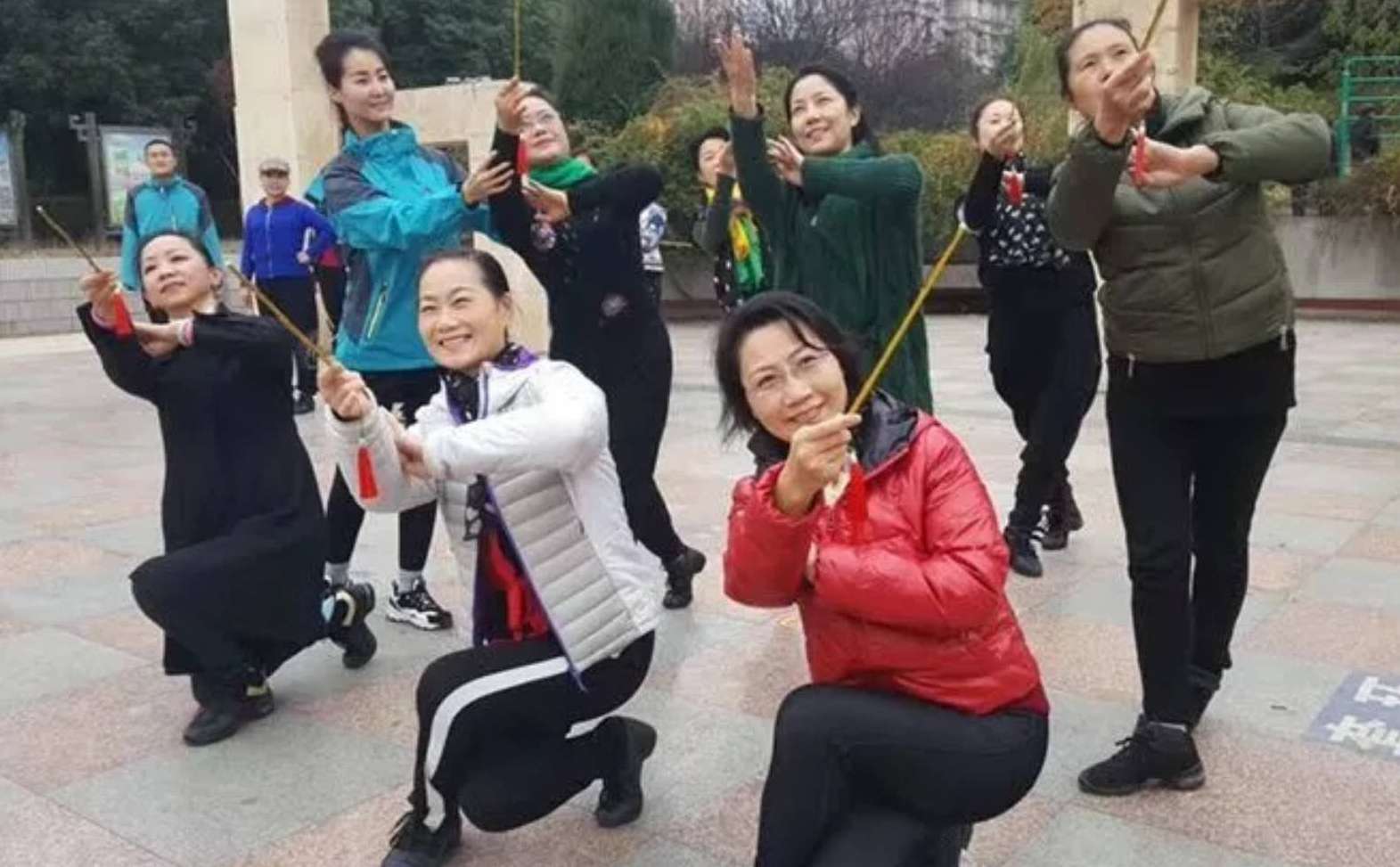 广场舞辅导（2）