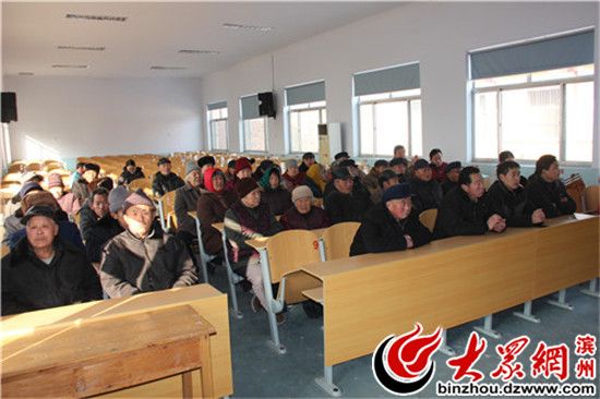 惠民县文化馆文艺演出小分队送戏下乡走进敬老院