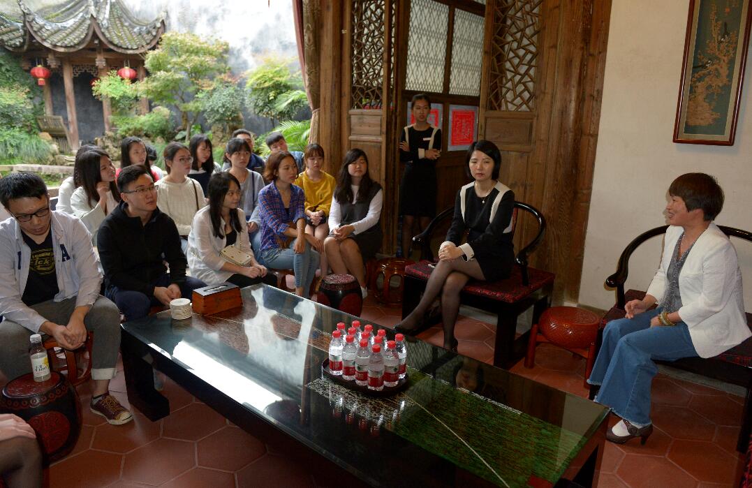 让非遗融入现代设计：福建农林大学民族艺术设计实践课程圆满举办