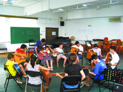 深圳市文化馆开设吉他培训班 深圳市文化馆开设吉他培训班