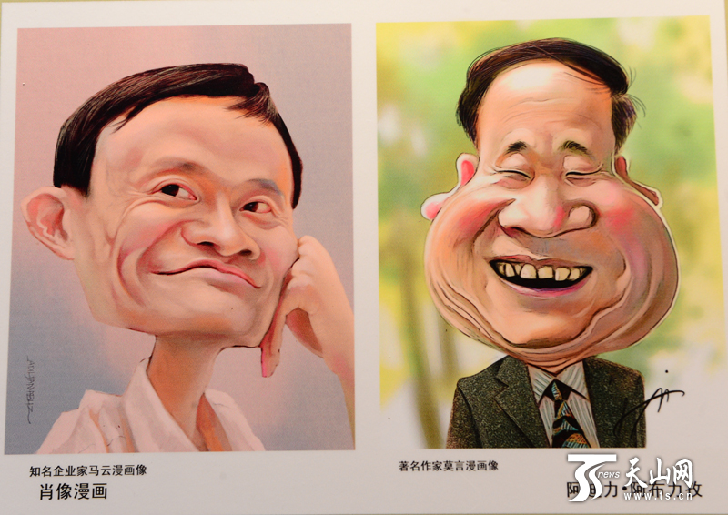 “新疆新闻漫画作品展”在乌鲁木齐文化馆开展,市民参观展览。